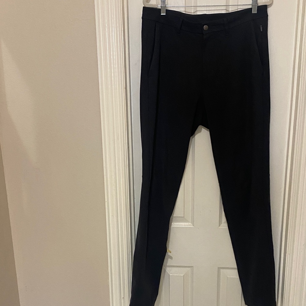 Lululemon Men’s Athletica Charcoal Color Pants;Waist 34 Long;Excellent Condition